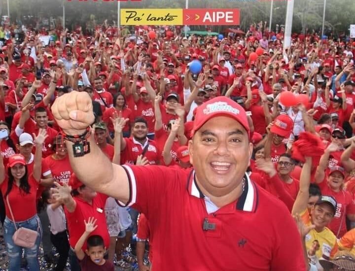 Luis Ángel Ramírez Vargas. Conquisto como nunca antes a Aipe y hoy para sus habitantes es el Mejor Alcalde en muchos años. Hoy agradecen su gran Gestion en este Gobierno 2024. Y a la fecha