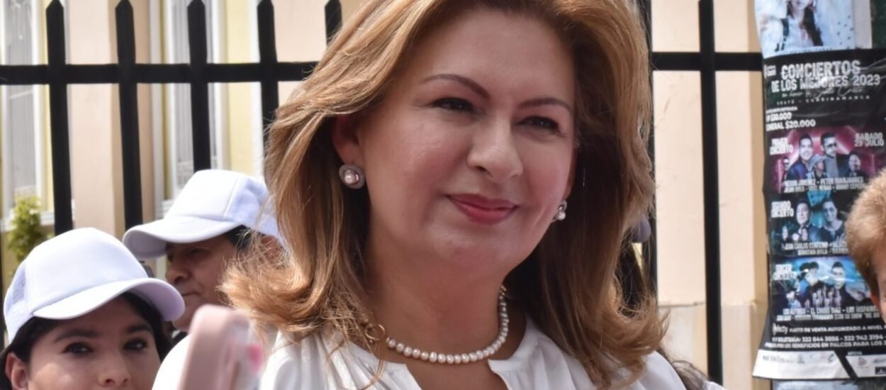 Una súper Espectacular alcaldesa y con esta llegada ya son dos elecciones populares (2008.2011) y ahora, (2024.2027) Por eso Cajicá es modelo en todo y una ciudad sin igual, donde la paz y amor de sus habitantes 24 horas del día y 7 días a la semana. Fabiola Jacome Rincón.