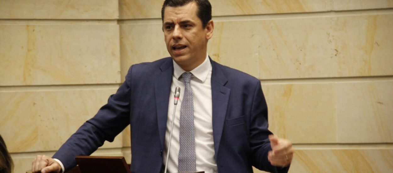 Córdoba sabe que con: Julio Alberto Elías Vidal estará muy Representado Volver al Senado para 2026-2029.